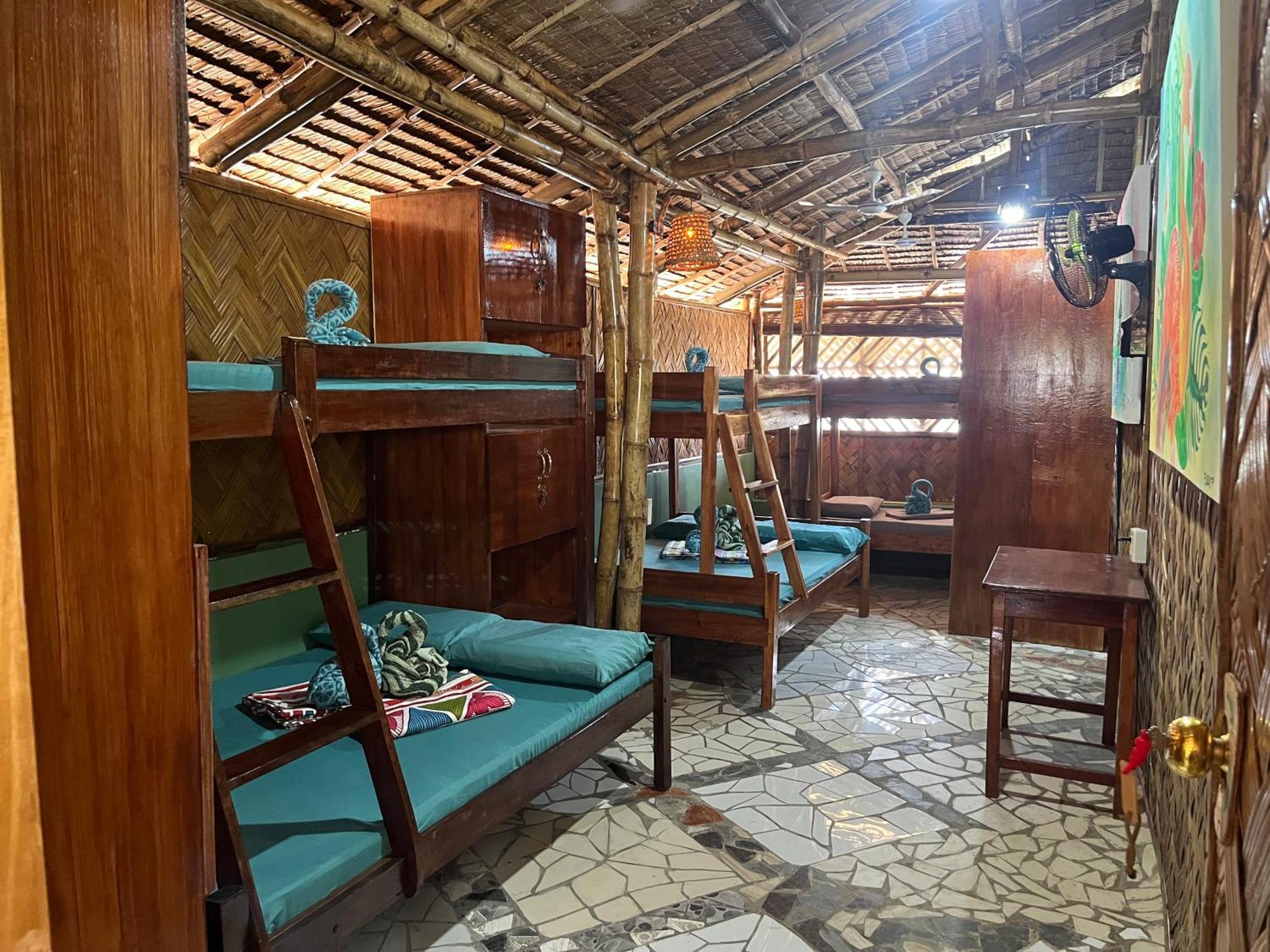 Bamboo Nest Beachfront Пуэрто-Принцеса Экстерьер фото
