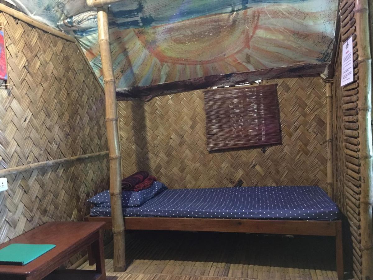 Bamboo Nest Beachfront Пуэрто-Принцеса Экстерьер фото